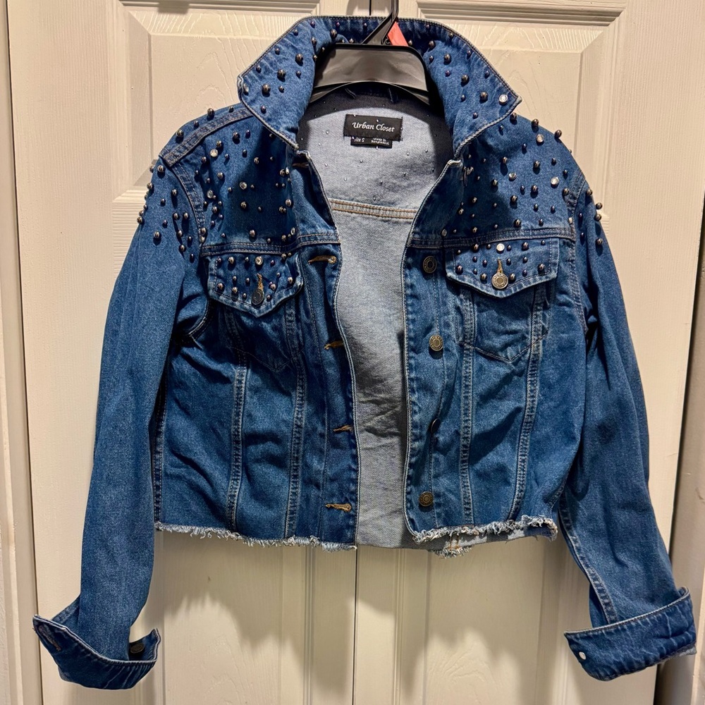 Urban Closet  Women's Embroidered Pearl Denim Jean Jacket Coat Sz:S